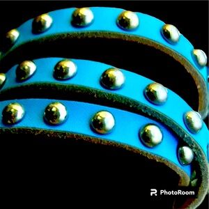 Yik Fung Turquoise Leather Wrap Bracelet w/ Silver Studs Snap Closure Like New